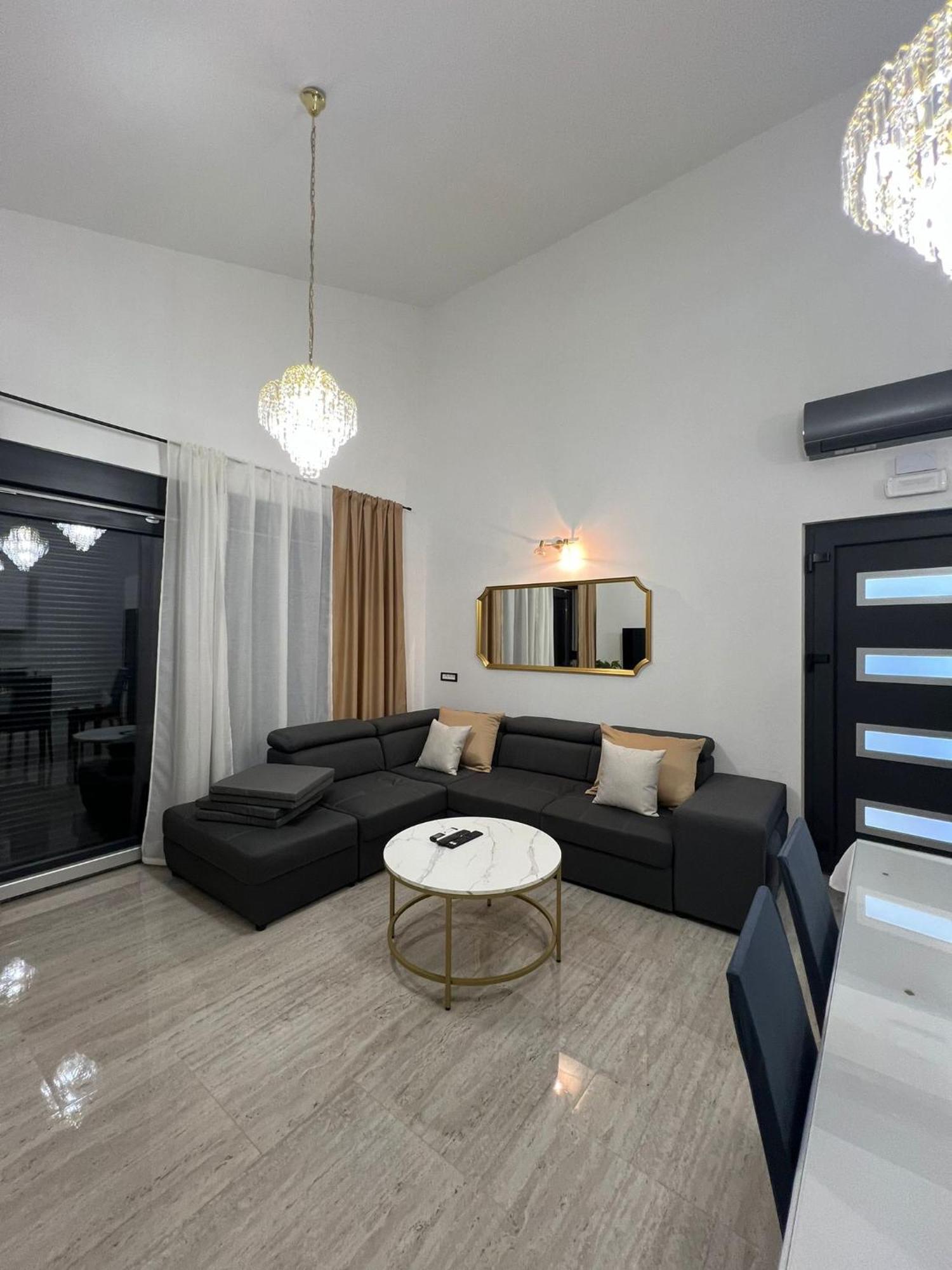 Apartmani Karla Paklenica Starigrad Paklenica Exterior photo